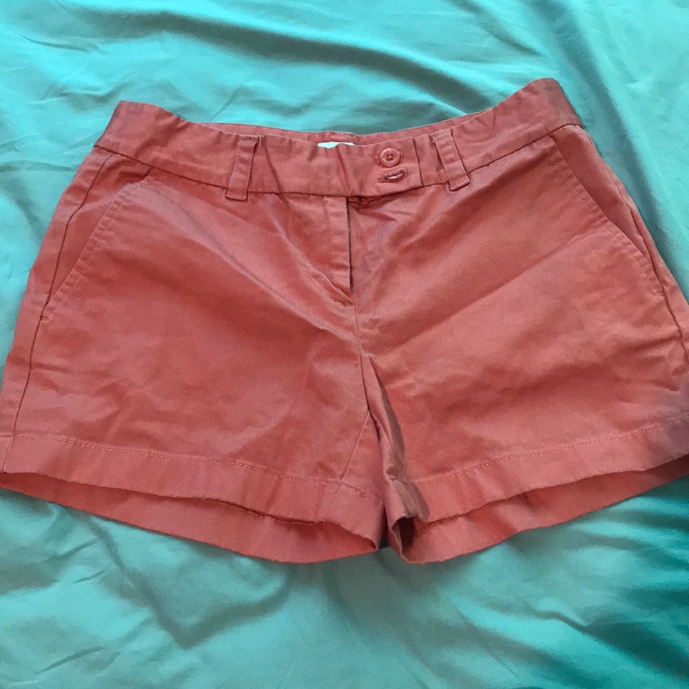 Vineyard Vines coral shorts
